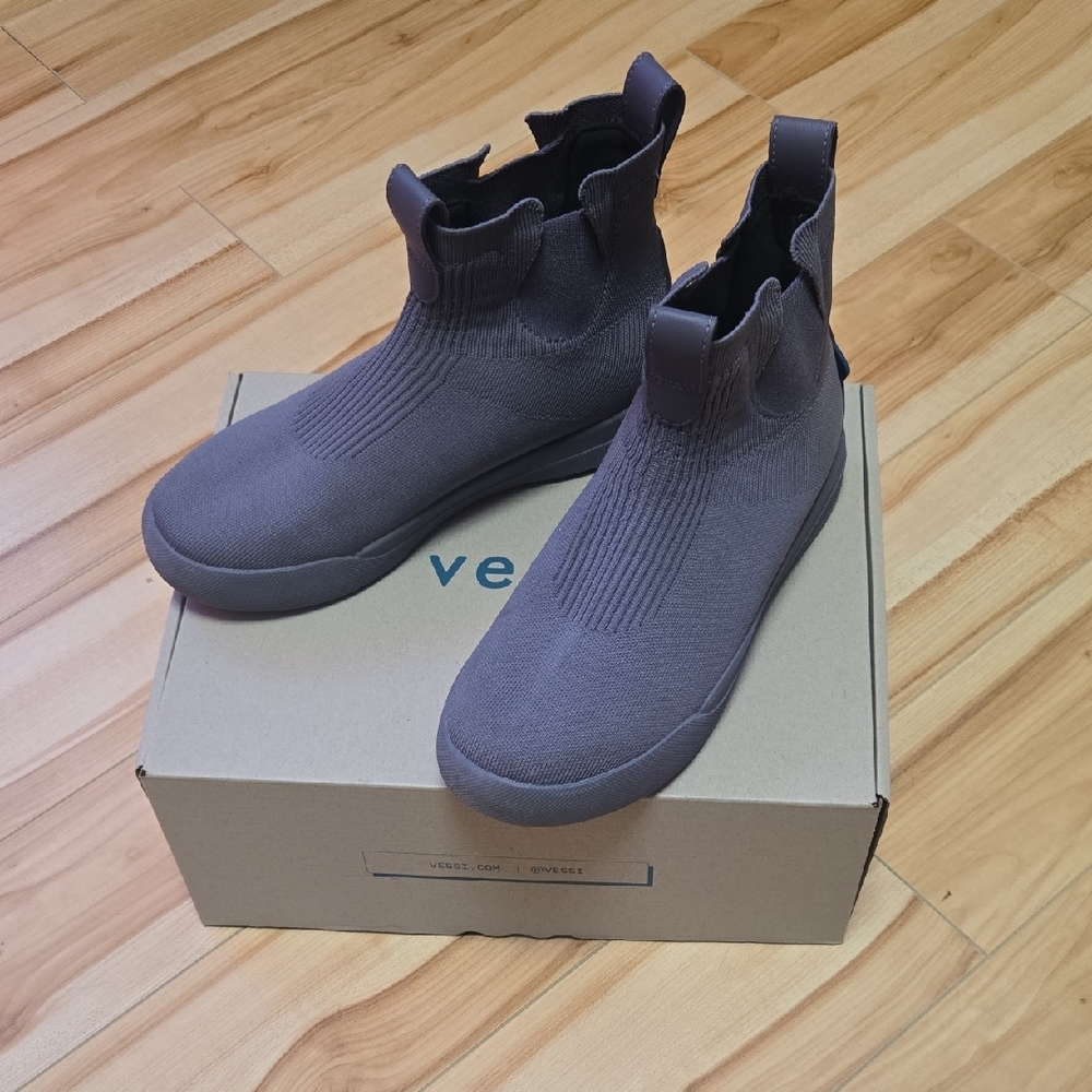 Vessi Granite Weekend Chelsea Sneaker